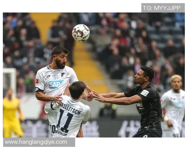 用法兰克福队演绎传奇，德甲比赛中惊艳一夜